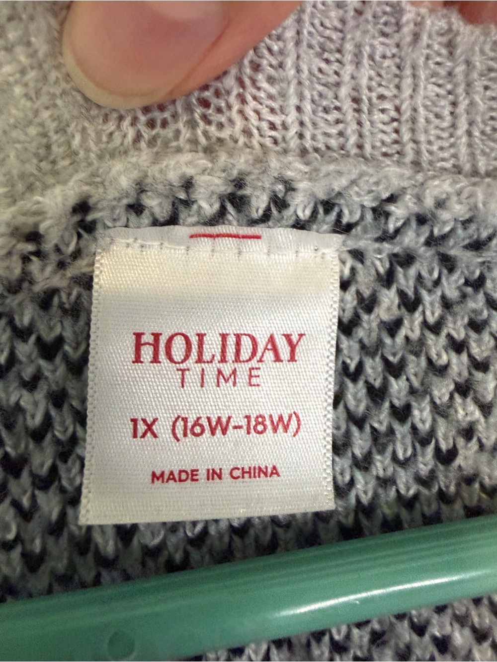 3/$20 Holiday Time Grey Crewneck Sweater with White Polar Bears Size 1X - Picture 3 of 4
